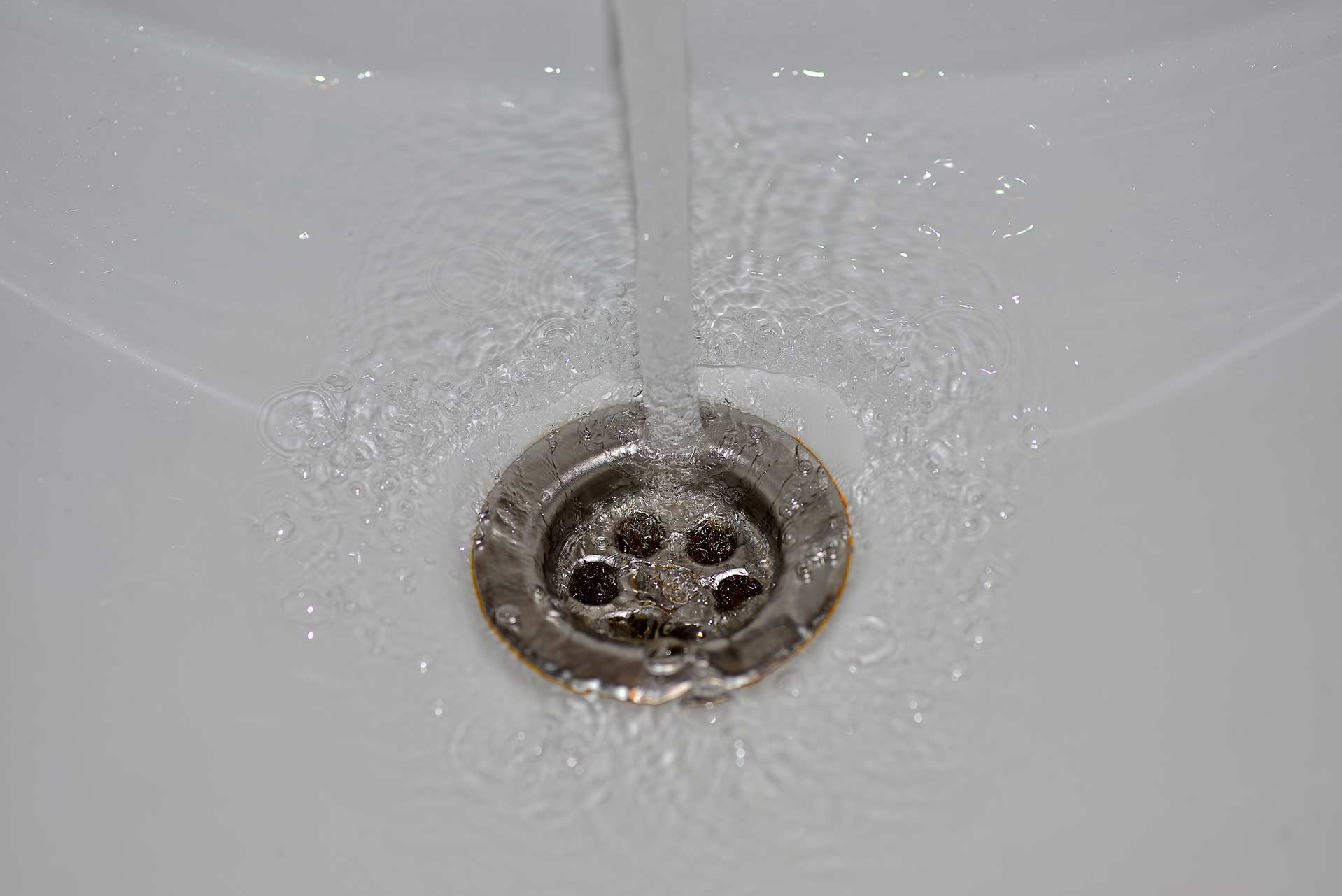 A2B Drains provides services to unblock blocked sinks and drains for properties in Selby.